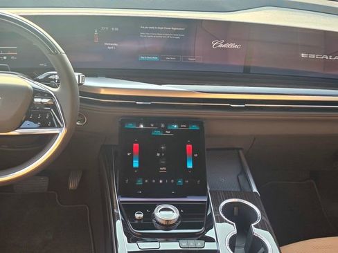 New 2026 Cadillac Escalade ESV Luxury image 18