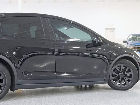 Used 2022 Tesla Model X Plaid AWD/4WD image 10