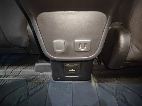 Used 2018 Chevrolet Equinox LT w/ Redline Edition AWD/4WD image 24