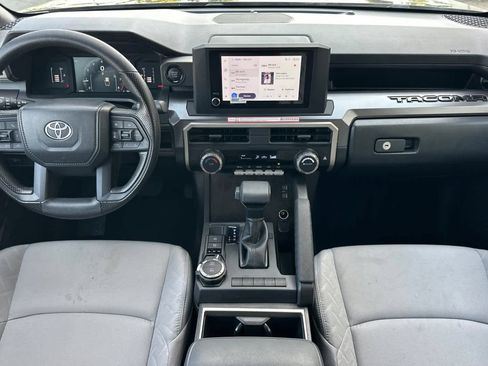 Used 2026 Toyota Tacoma SR5 AWD/4WD image 3