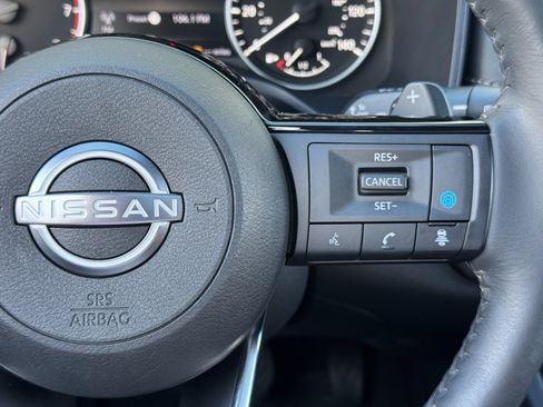 Used 2023 Nissan Rogue SV w/ SV Premium B Package FWD image 21