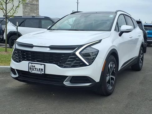 Used 2025 Kia Sportage EX w/ Premium Package FWD image 3