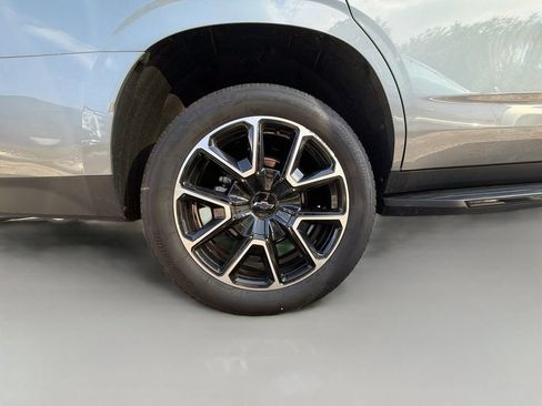 Used 2023 Chevrolet Tahoe RST AWD/4WD image 10