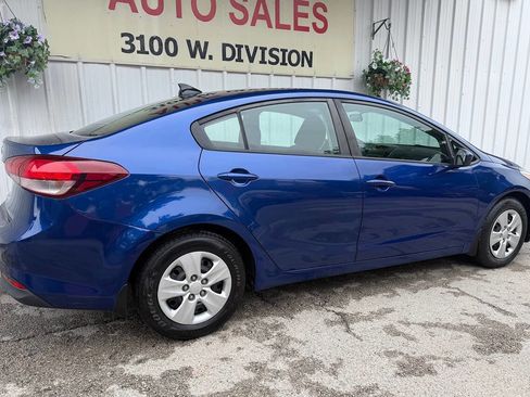 Used 2018 Kia Forte LX FWD image 4