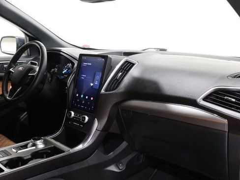 Used 2024 Ford Edge Titanium w/ Titanium Elite Package AWD/4WD image 16