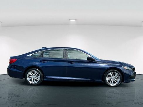 Used 2019 Honda Accord LX image 7