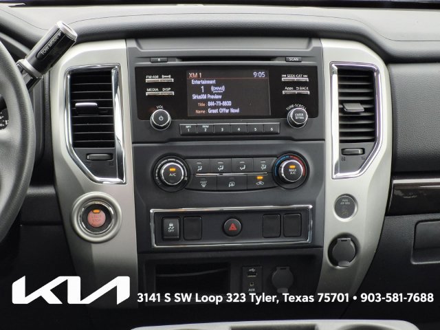 Used 2017 Nissan Titan SV RWD image 23
