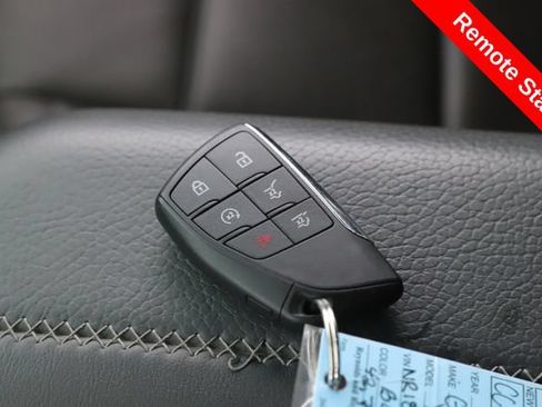 Used 2022 GMC Yukon XL Denali w/ Max Trailering Package AWD/4WD image 3