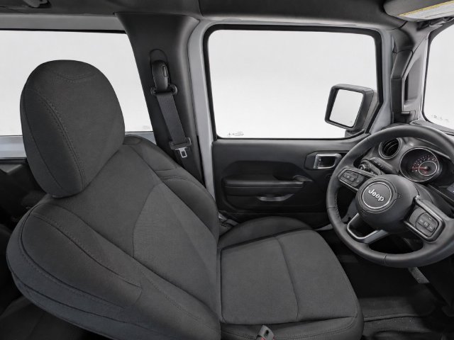 Used 2018 Jeep Wrangler Sport AWD/4WD image 10