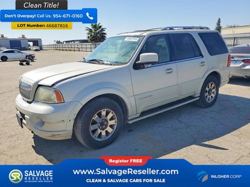 Used 2004 Lincoln Navigator 2WD image 1