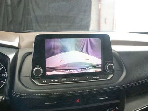 Certified 2023 Nissan Rogue SV w/ SV Premium B Package image 33