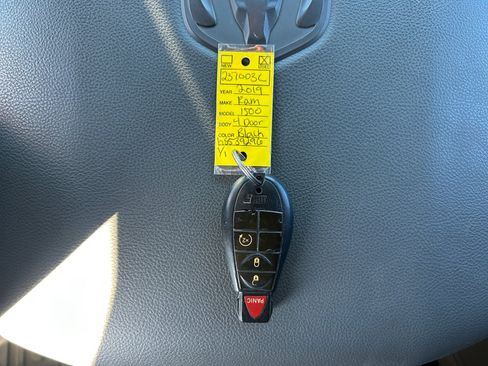 Used 2019 RAM 1500 Lone Star image 26