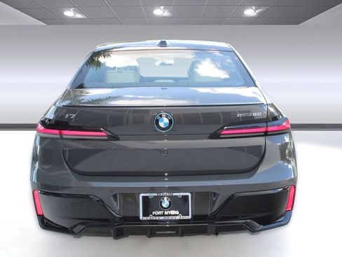 New 2026 BMW i7 eDrive50 w/ M Sport Package image 10