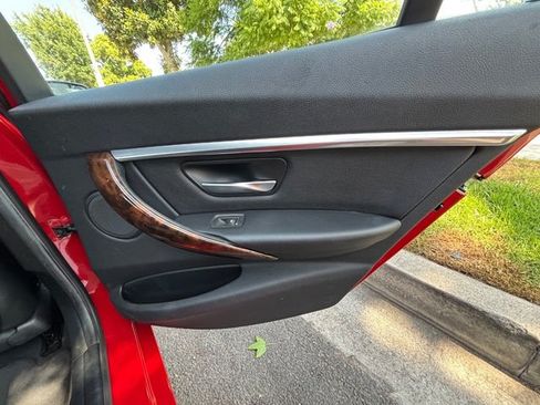 Used 2017 BMW 330i Sedan RWD image 37