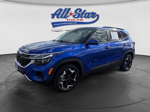 Used 2025 Kia Seltos S FWD image 3
