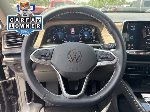 Used 2024 Volkswagen Atlas SE FWD image 14