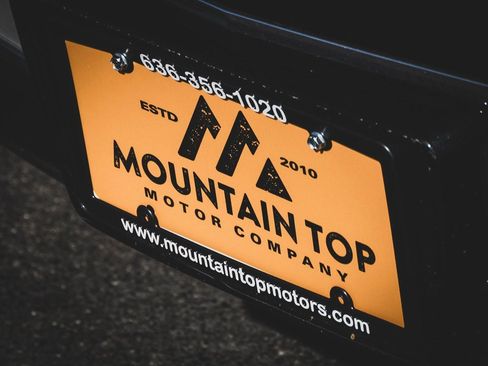 Used 2011 Cadillac Escalade ESV Platinum image 25