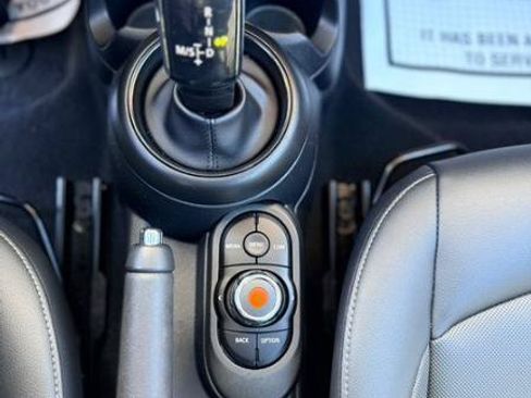 Used 2022 MINI Cooper 4-Door Hardtop FWD image 18