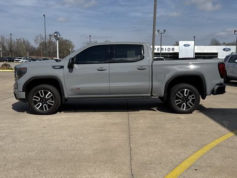 Used 2025 GMC Sierra 1500 AT4 w/ AT4 Premium Package image 13