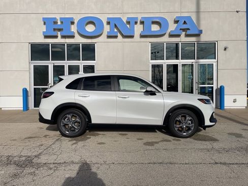 New 2026 Honda HR-V LX image 4
