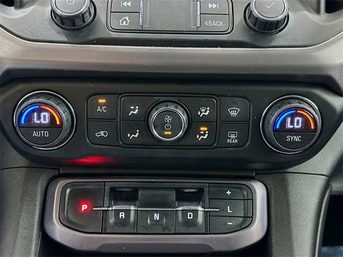 Used 2020 GMC Acadia AT4 w/ LPO, Adventure Package image 16