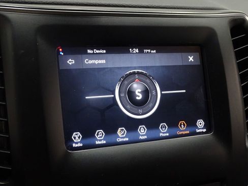 Used 2019 Jeep Cherokee Latitude w/ Popular Appearance Group image 36