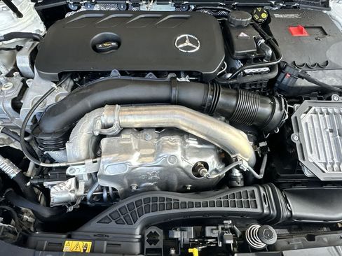 Used 2025 Mercedes-Benz CLA 250 image 12