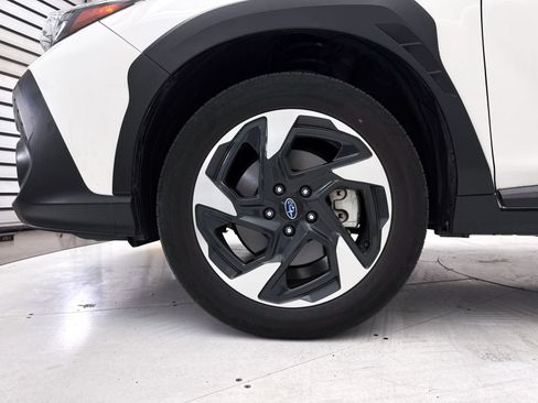 Used 2024 Subaru Crosstrek 2.5i Limited w/ Crosstrek Mirror Package AWD/4WD image 14