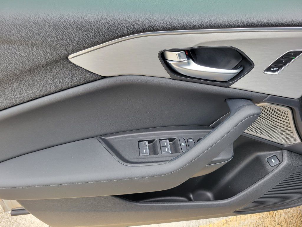 Used 2025 Acura TLX w/ Technology Package FWD image 19