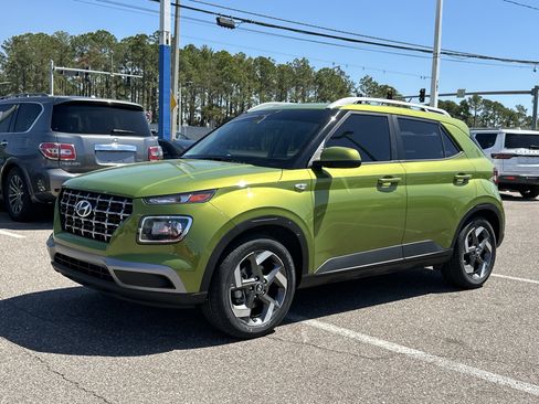 Certified 2023 Hyundai Venue SEL image 1