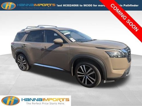 Used 2024 Nissan Pathfinder Platinum w/ Cargo Package image 1