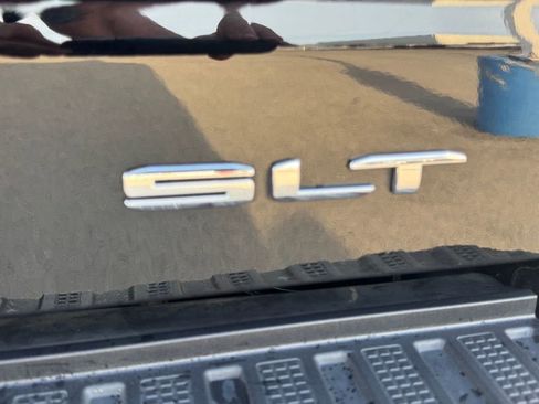 Used 2025 GMC Sierra 1500 SLT AWD/4WD image 6