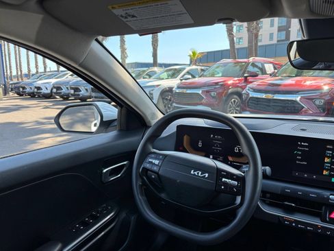 Used 2026 Kia K4 FWD image 33