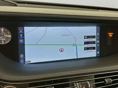 Used 2018 Lexus LS 500 w/ Interior Upgrade Package RWD image 19