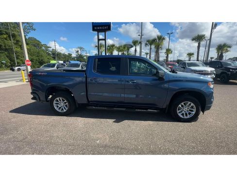 Used 2024 Chevrolet Silverado 1500 RST AWD/4WD image 9