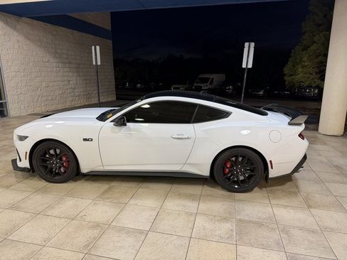 Used 2024 Ford Mustang GT image 6