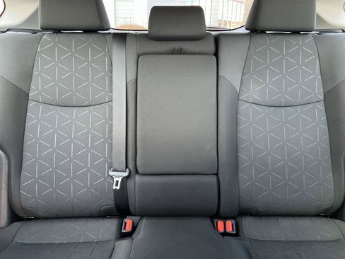 Used 2024 Toyota RAV4 XLE FWD image 30