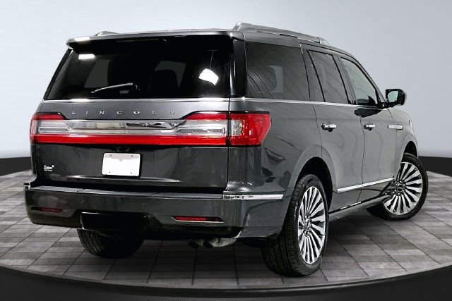 Used 2018 Lincoln Navigator Reserve w/ Technology Package AWD/4WD image 5