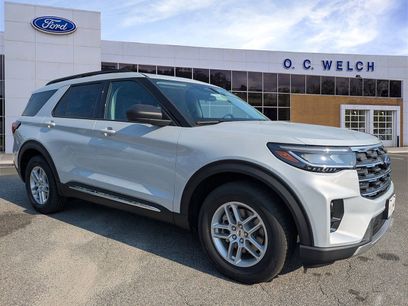 New 2025 Ford Explorer Active w/ Active Comfort Package