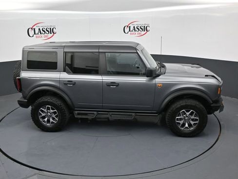 Used 2024 Ford Bronco Badlands image 21