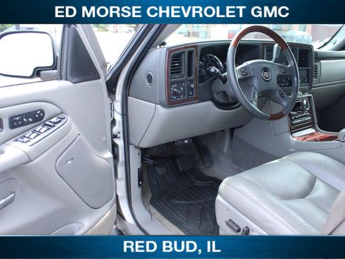 Used 2006 Cadillac Escalade AWD image 6