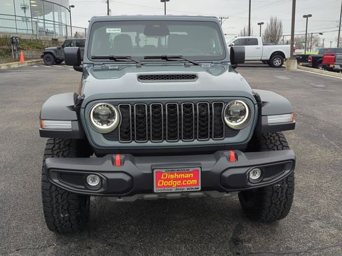 New 2026 Jeep Gladiator Mojave w/ Safety Group AWD/4WD image 2