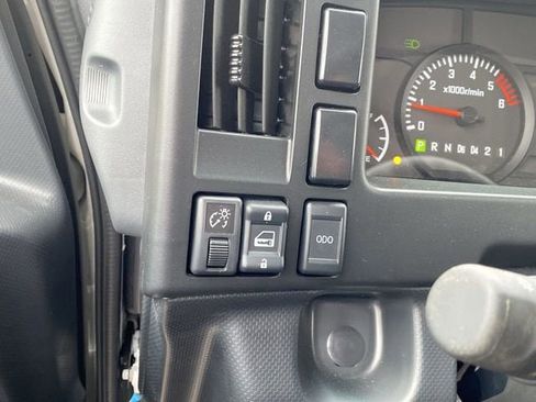 New 2024 Chevrolet Low Cab Forward image 15