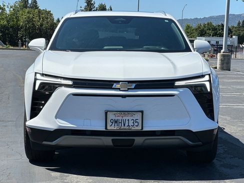 Used 2024 Chevrolet Blazer EV LT AWD/4WD image 9