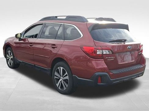 Used 2018 Subaru Outback 2.5i Limited image 4