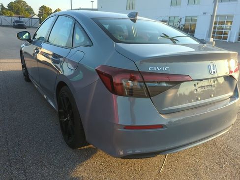 Certified 2025 Honda Civic Sport image 5