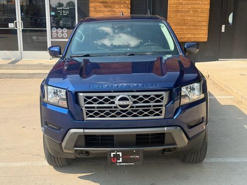 Used 2022 Nissan Frontier SV w/ Technology Package AWD/4WD image 5