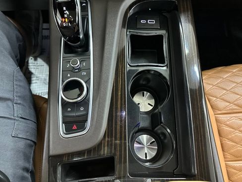 Certified 2023 Cadillac Escalade Sport AWD/4WD image 53