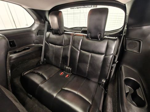 Used 2019 Nissan Pathfinder Platinum AWD/4WD image 32