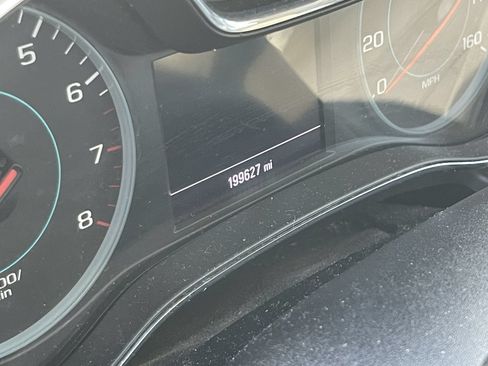 Used 2018 Chevrolet Cruze LT w/ Convenience Package FWD image 12